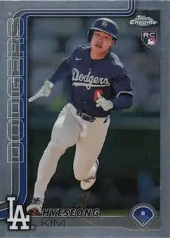 2025 Topps Chrome #152 - Hyeseong Kim - Los Angeles Dodgers