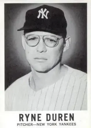 1960 Leaf #22 - Ryne Duren - New York Yankees