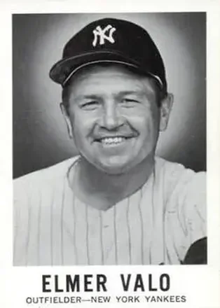 1960 Leaf #107 - Elmer Valo - New York Yankees
