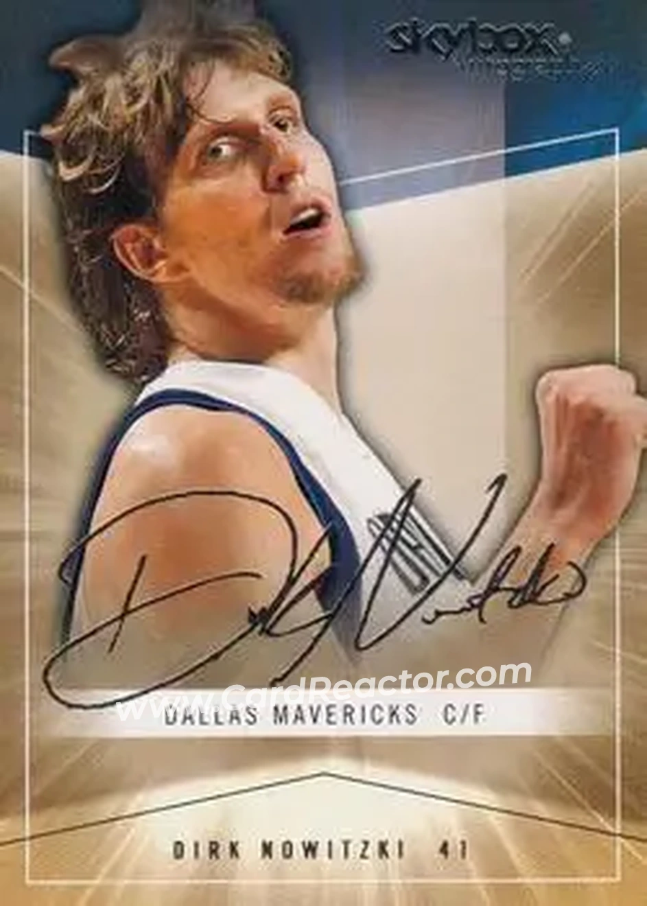 2004-05 SkyBox Autographics #16 - Dirk Nowitzki - Dallas Mavericks