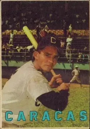 1967 Topps Venezuelan #11 - Vic Davalillo - Leones del Caracas
