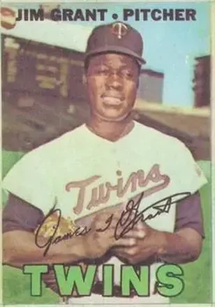 1967 Topps Venezuelan #251 - Jim Grant - Minnesota Twins