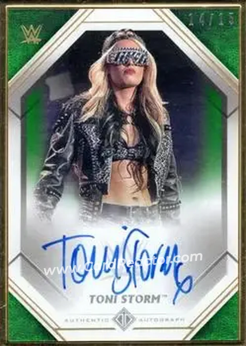 2021 Topps Transcendent Collection WWE - Autographs Green #A-TS - “Timeless” Toni Storm