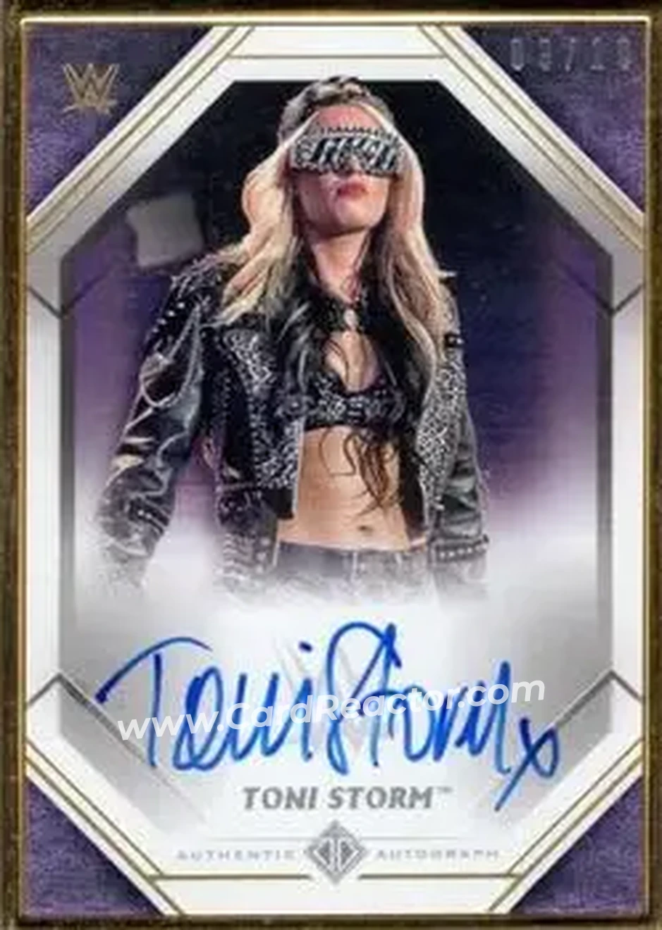 2021 Topps Transcendent Collection WWE - Autographs Purple #A-TS - “Timeless” Toni Storm