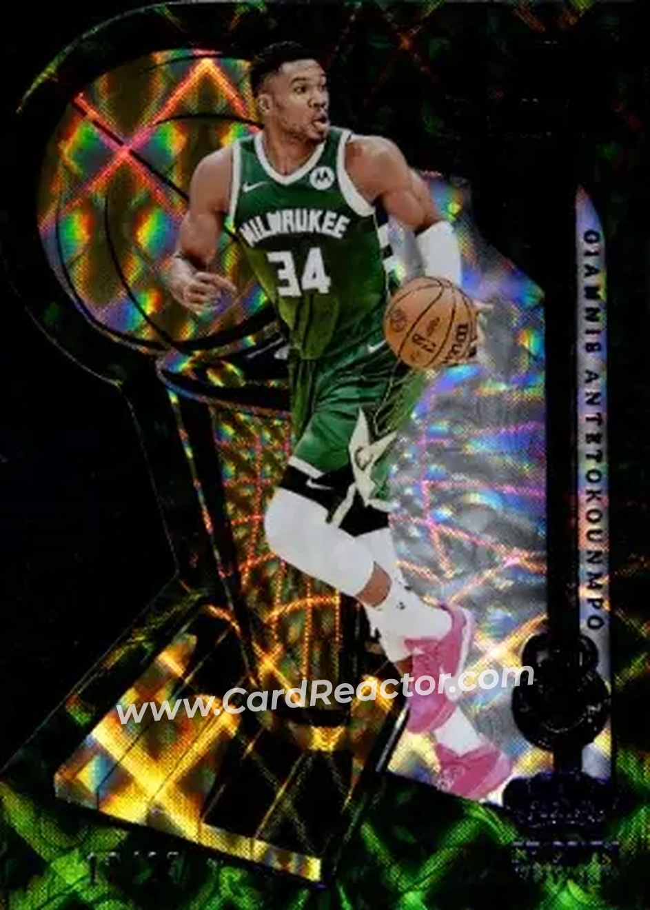 2023-24 Panini Crown Royale - Crystal Purple #59 - Giannis Antetokounmpo - Milwaukee Bucks