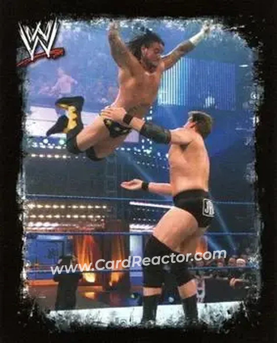 2009 Topps WWE Rivals Spanish #61 - CM Punk - Front