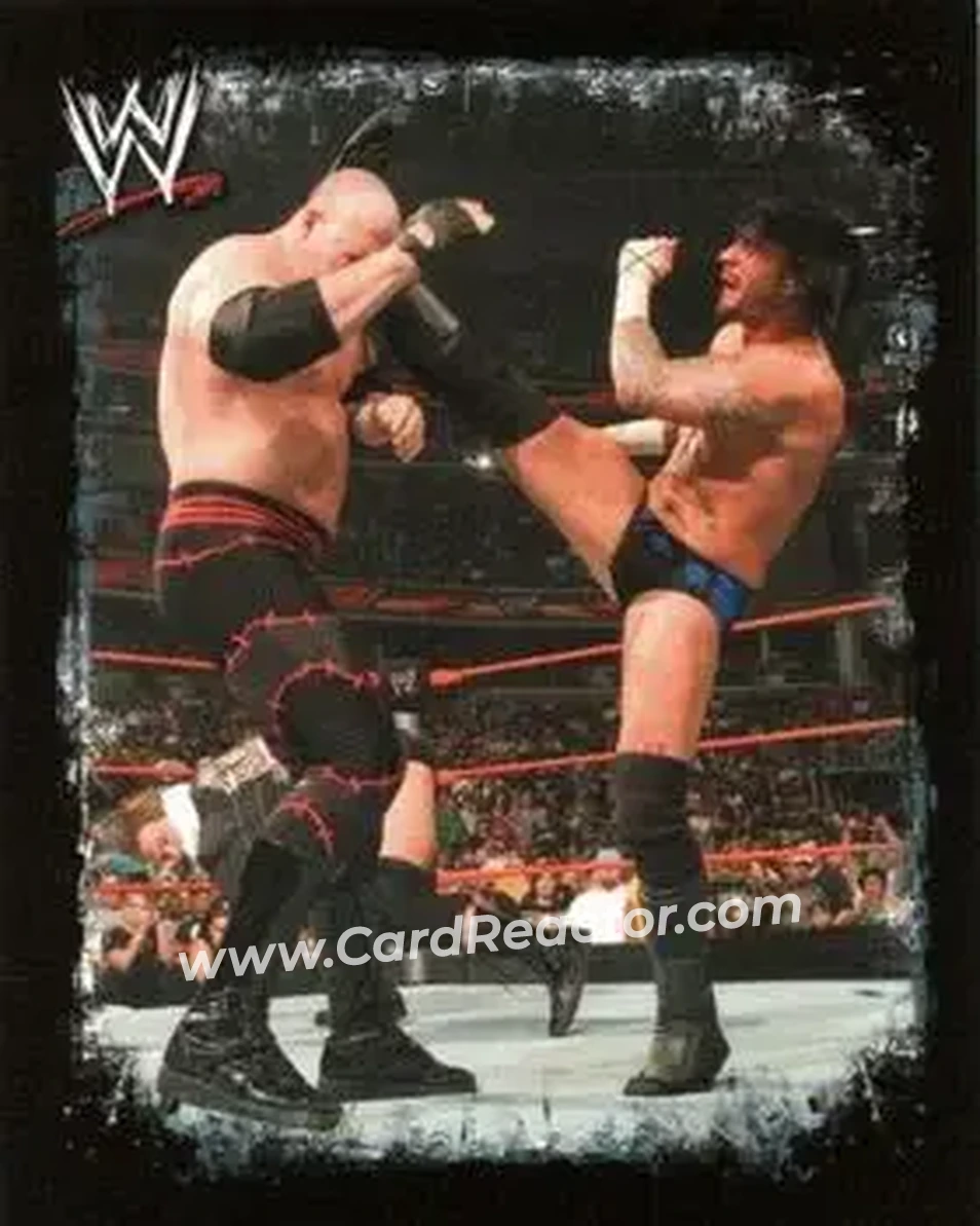 2009 Topps WWE Rivals Spanish #62 - CM Punk - Front