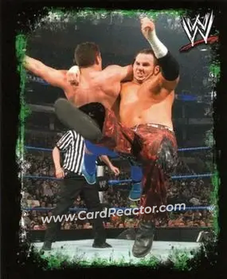 2009 Topps WWE Rivals Spanish #137 - Matt Hardy - Front