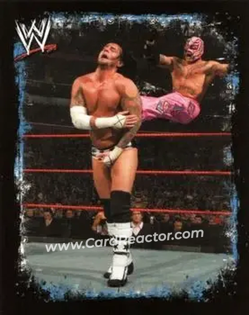 2009 Topps WWE Rivals Spanish #175 - Rey Mysterio - Front