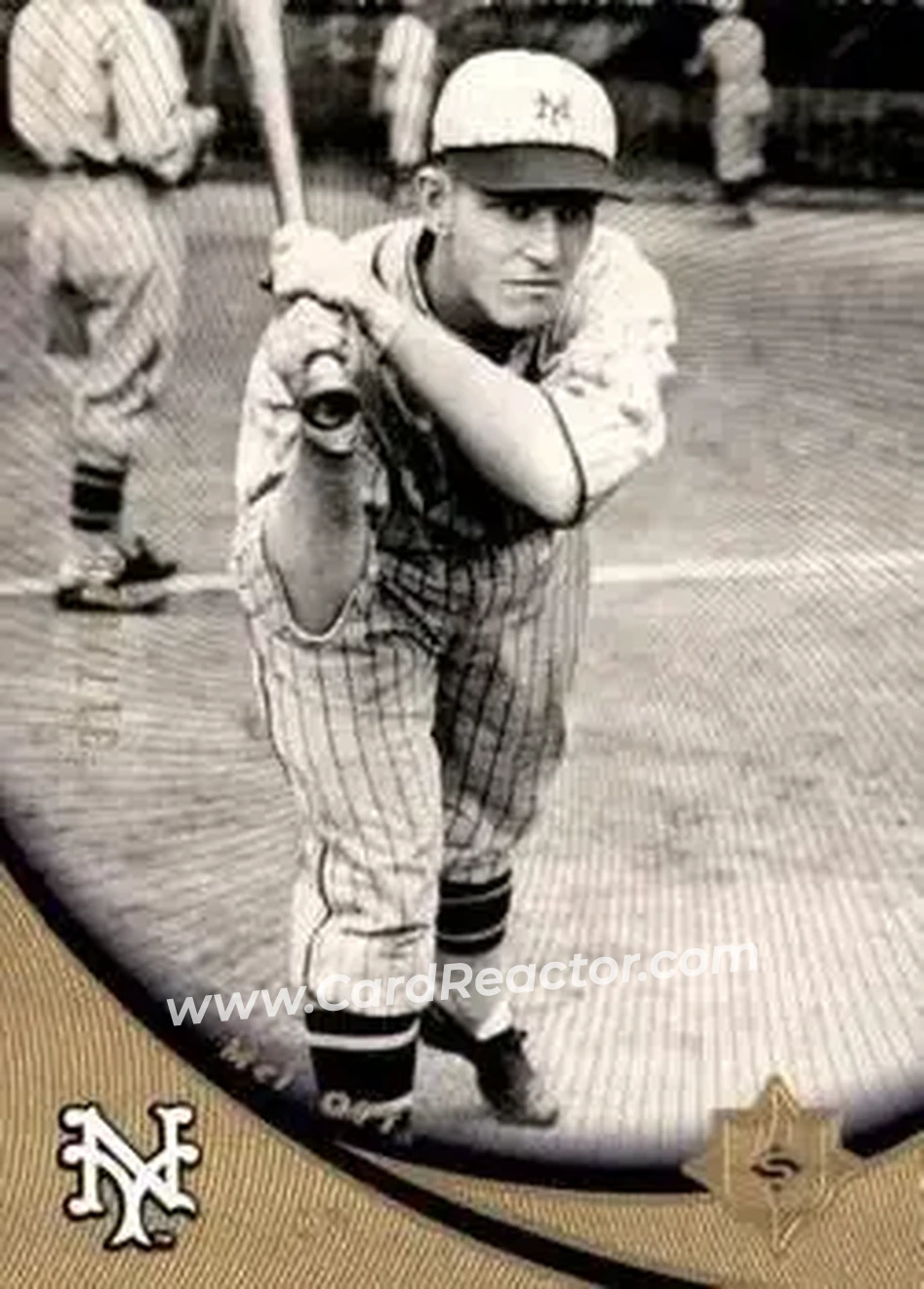 2005 UD Ultimate Signature Edition #28 - Mel Ott - New York Giants - Front 2005 UD Ultimate Signature Edition #28 - Mel Ott - New York Giants - Front