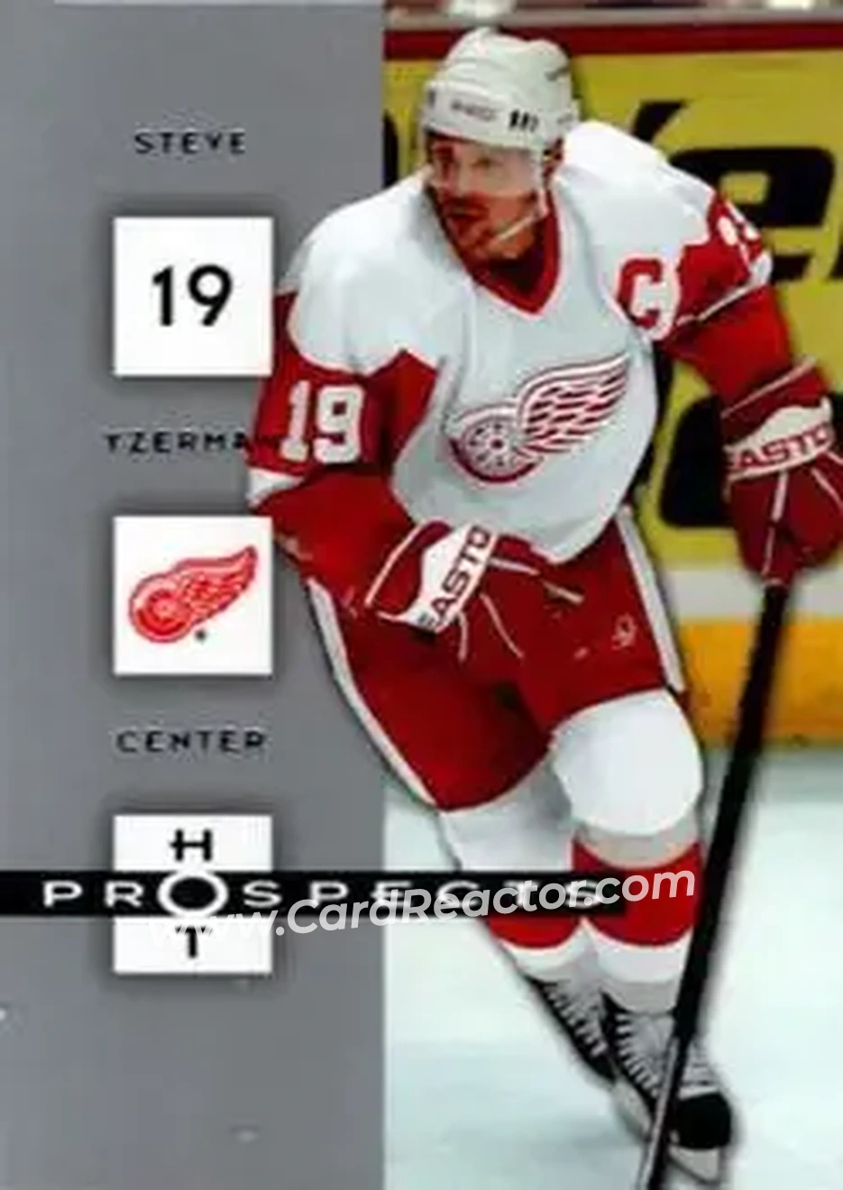 2005-06 Fleer Hot Prospects #33 - Steve Yzerman - Detroit Red Wings - Front 2005-06 Fleer Hot Prospects #33 - Steve Yzerman - Detroit Red Wings - Front