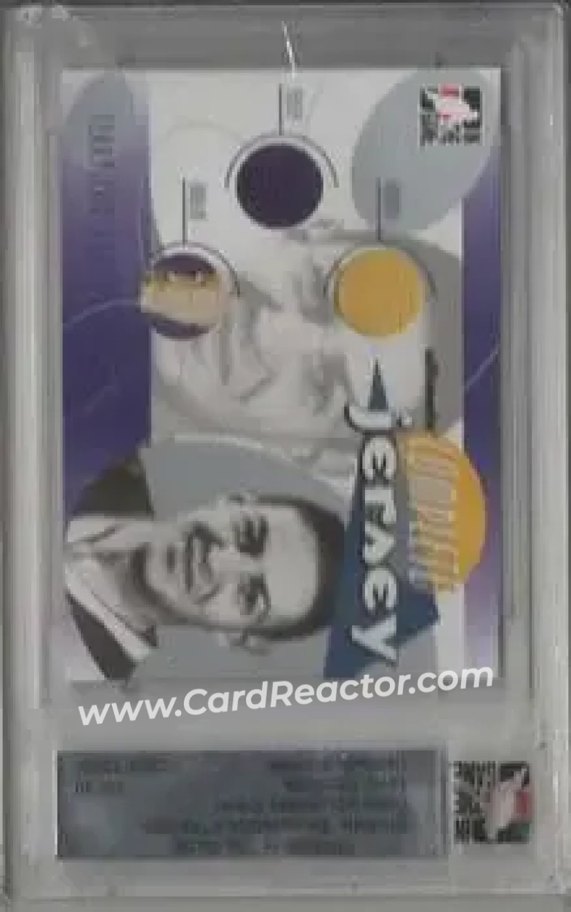 2005-06 In The Game Ultimate Memorabilia Level 2 - Complete Jersey #NNO - Terry Sawchuk - Los Angeles Kings - Front 2005-06 In The Game Ultimate Memorabilia Level 2 - Complete Jersey #NNO - Terry Sawchuk - Los Angeles Kings - Front