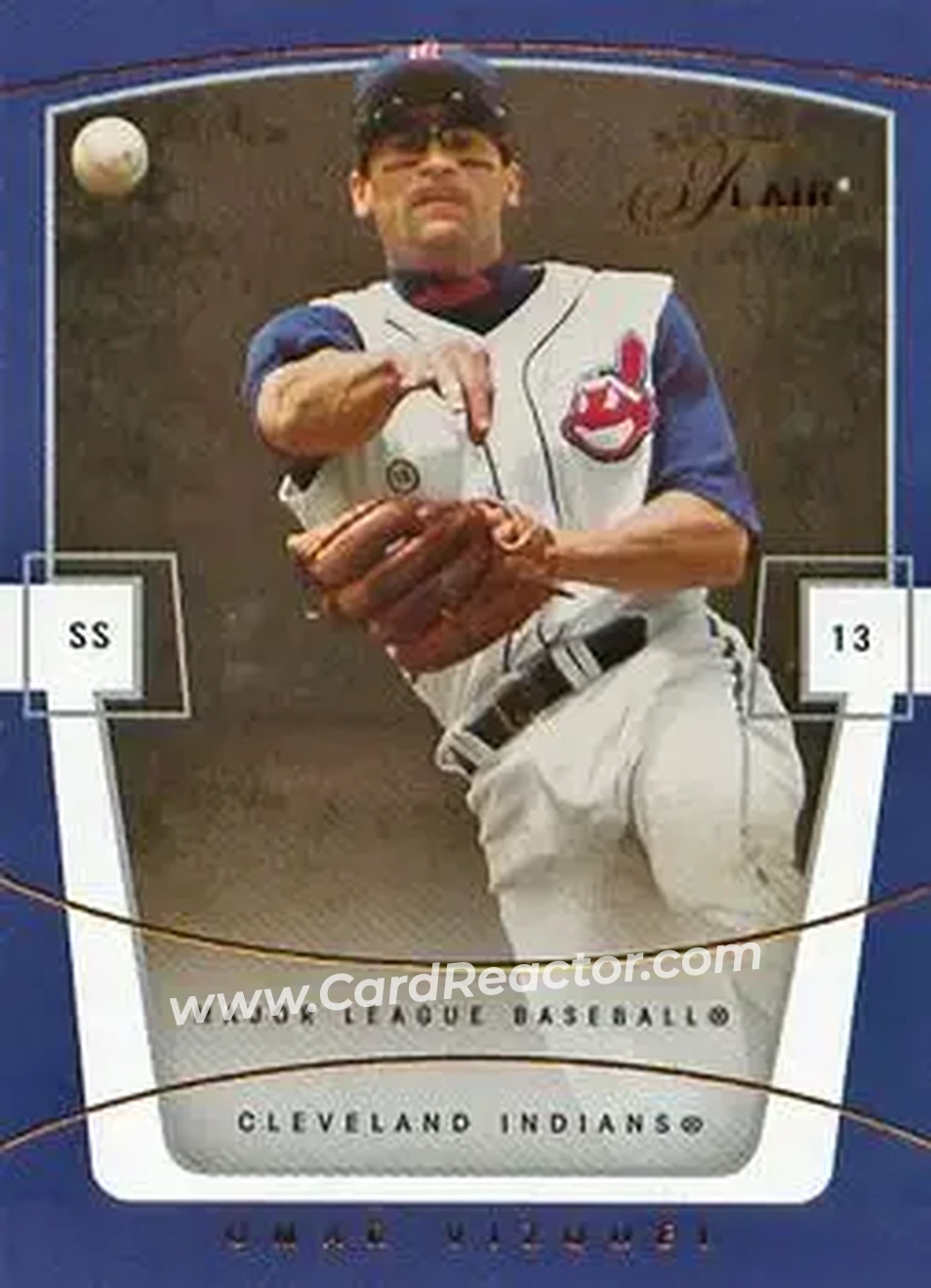 2004 Flair #26 - Omar Vizquel - Cleveland Indians - Front