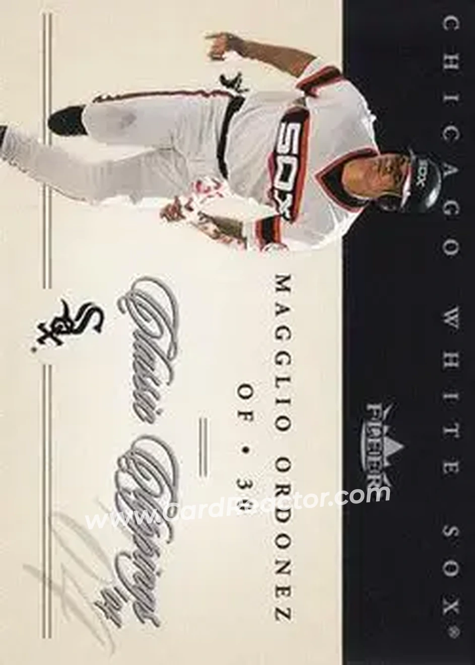 2004 Fleer Classic Clippings #22 - Magglio Ordonez - Chicago White Sox - Front