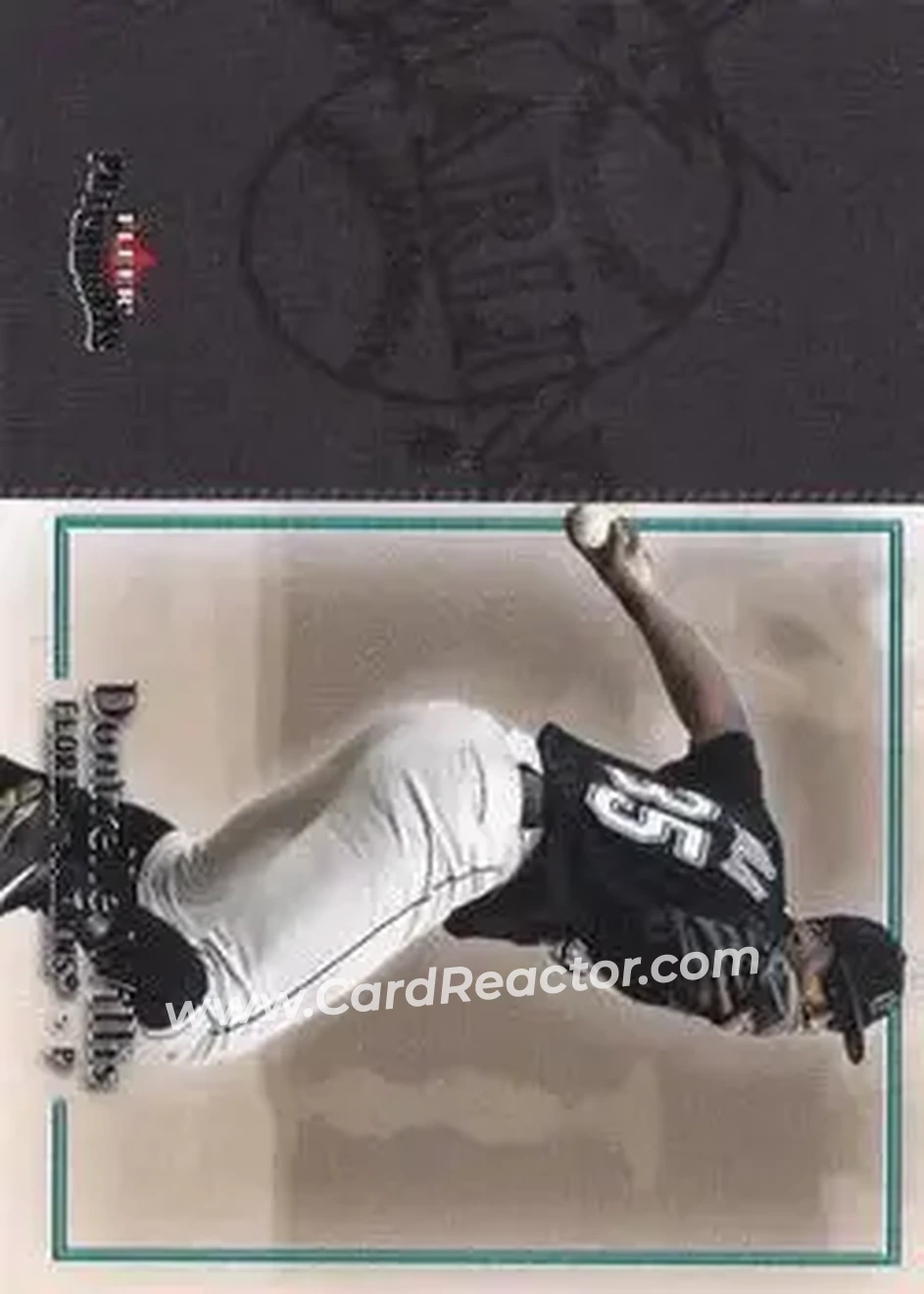 2004 Fleer Patchworks #37 - Dontrelle Willis - Florida Marlins - Front