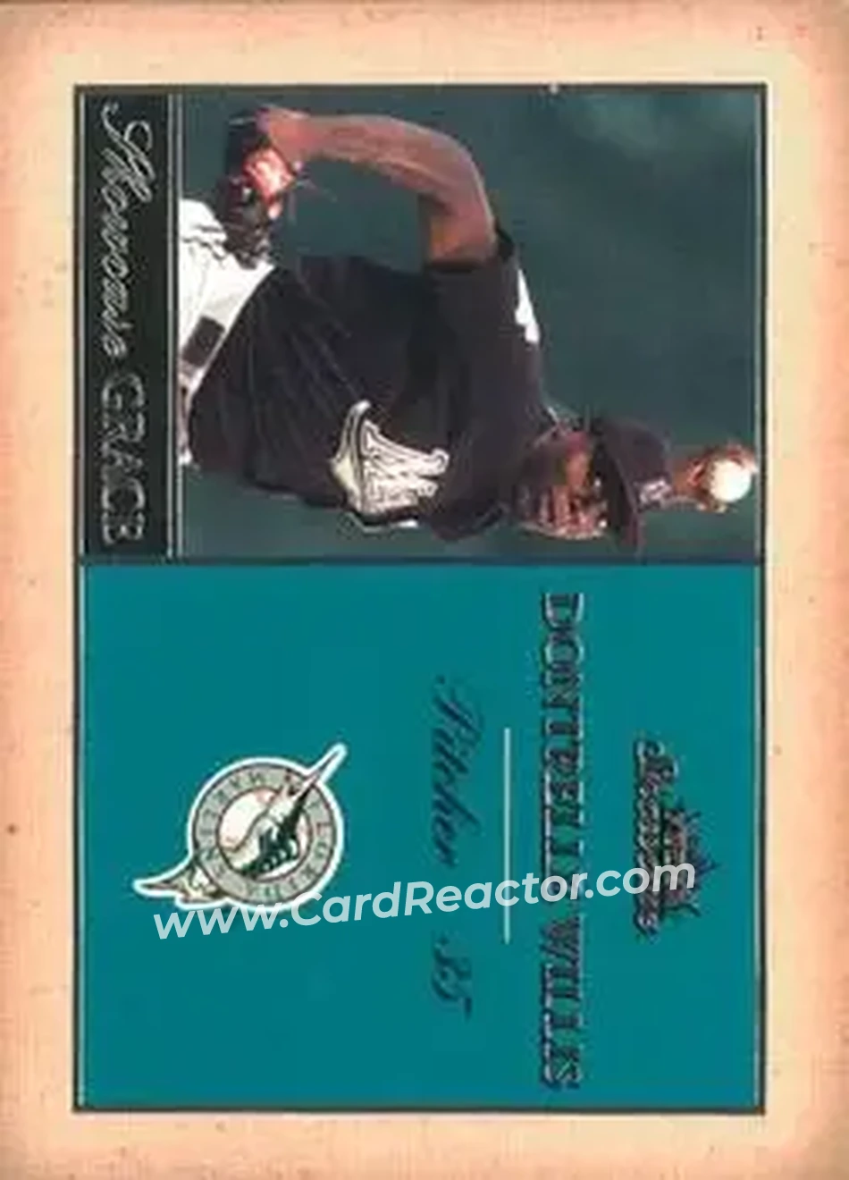2004 Fleer Showcase - Showcase Grace #7 SG - Dontrelle Willis - Florida Marlins - Front 2004 Fleer Showcase - Showcase Grace #7 SG - Dontrelle Willis - Florida Marlins - Front