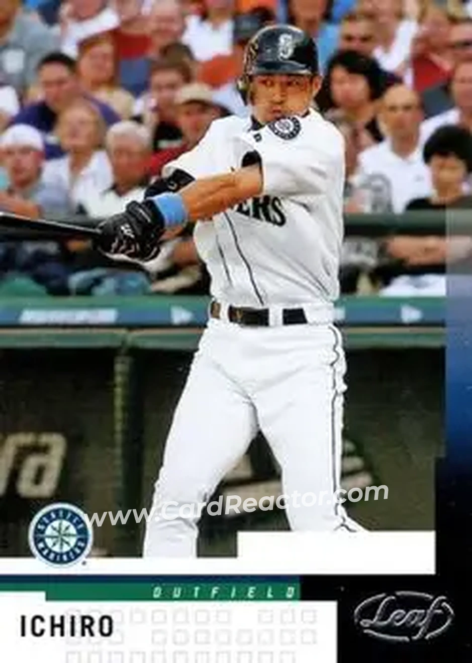 2004 Leaf #77 - Ichiro - Seattle Mariners - Front