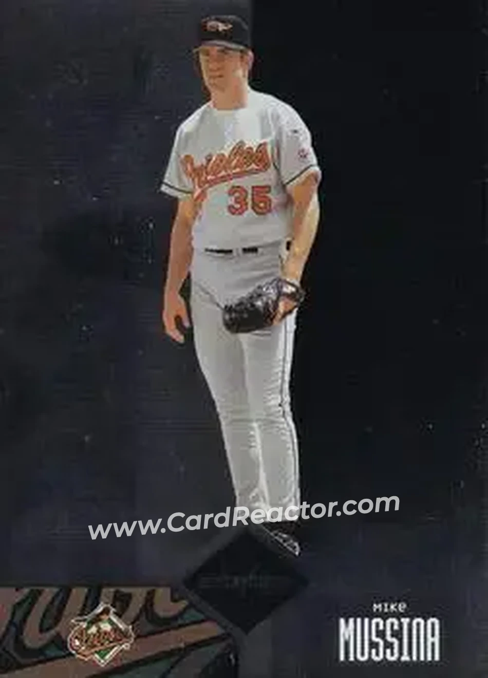 2004 Leaf Limited #177 - Mike Mussina - Baltimore Orioles - Front 2004 Leaf Limited #177 - Mike Mussina - Baltimore Orioles - Front