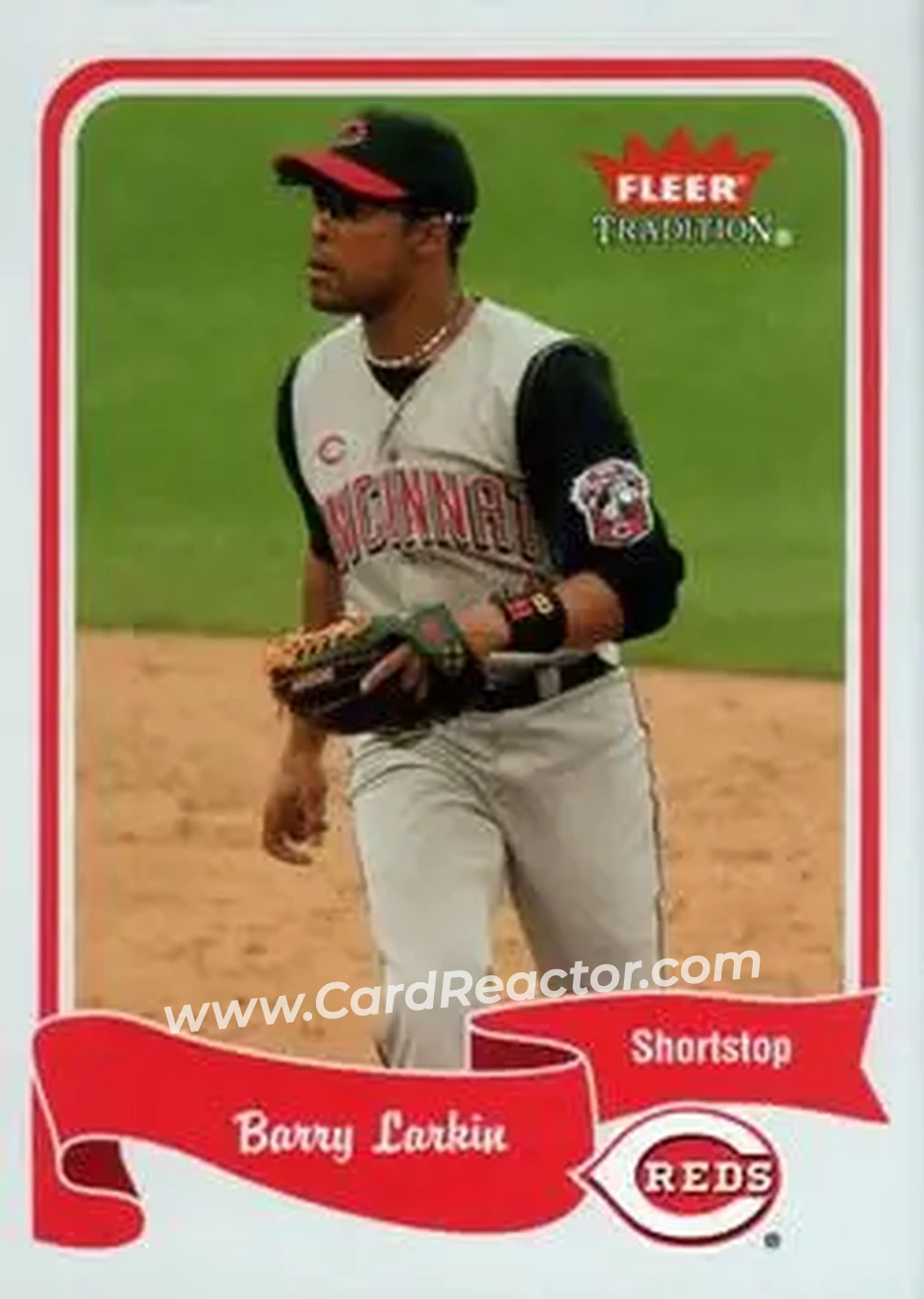 2004 Fleer Tradition #365 - Barry Larkin - Cincinnati Reds - Front