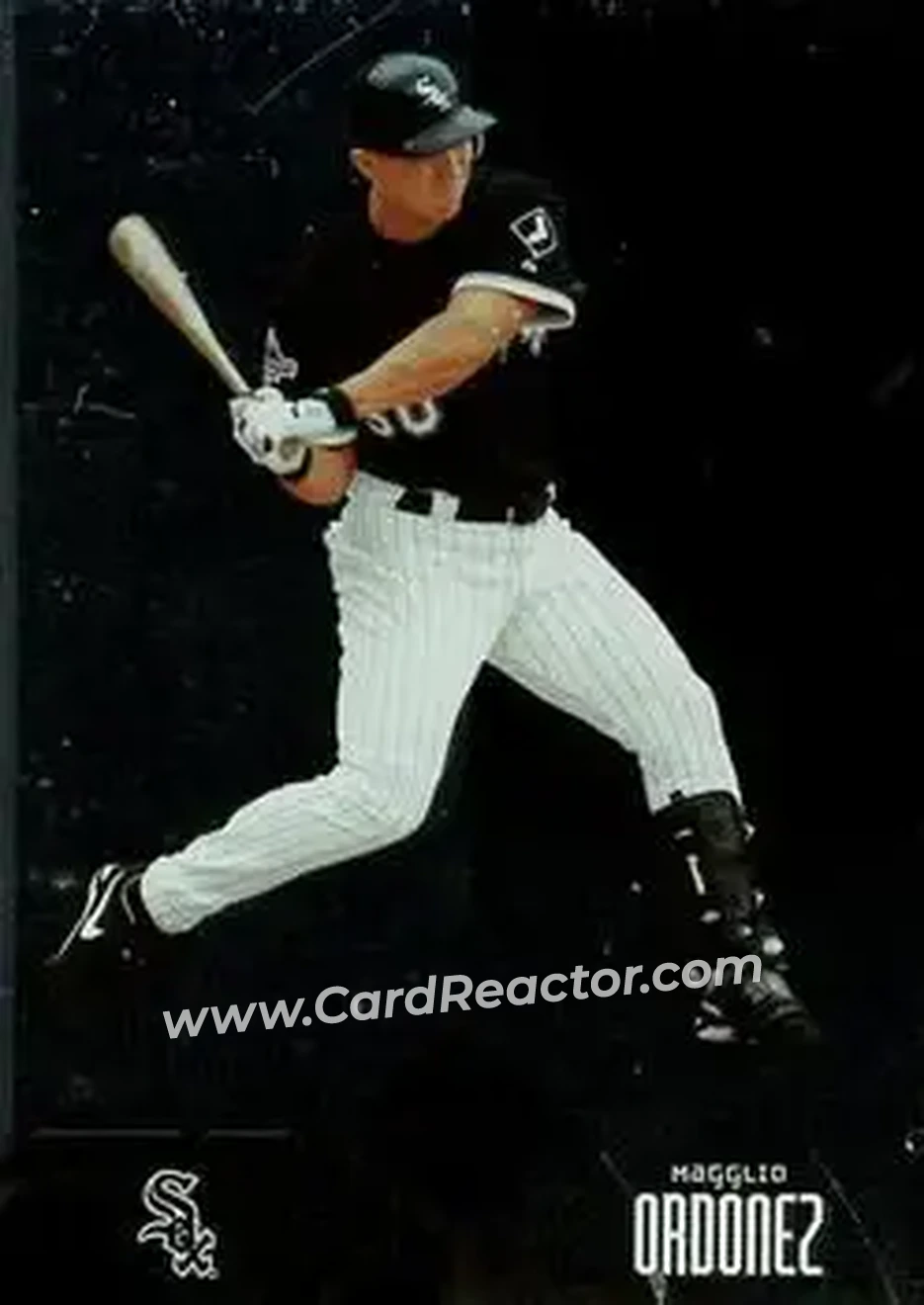 2004 Leaf Limited #96 - Magglio Ordonez - Chicago White Sox - Front