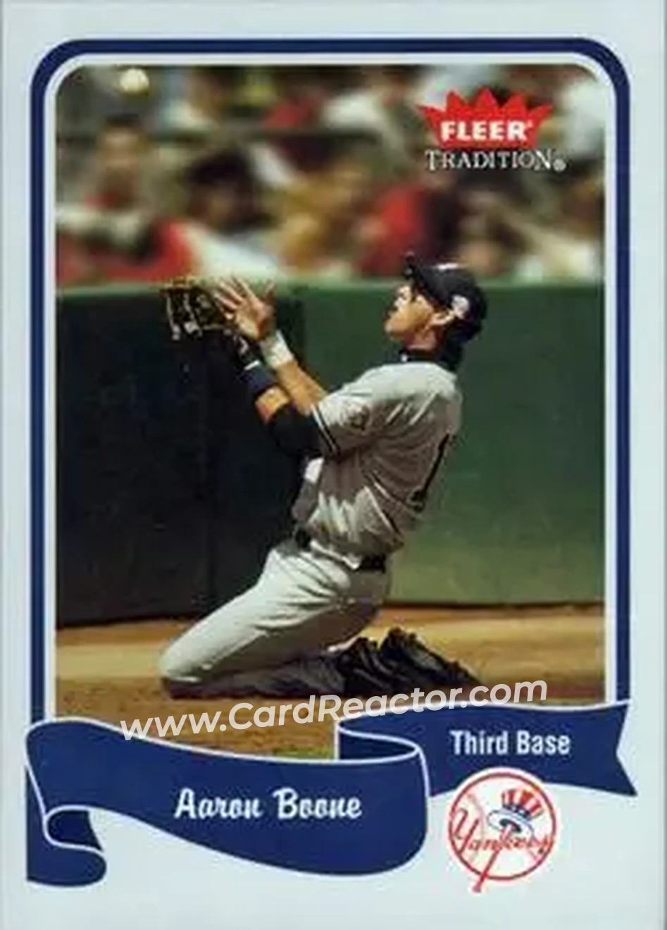 2004 Fleer Tradition #335 - Aaron Boone - New York Yankees - Front