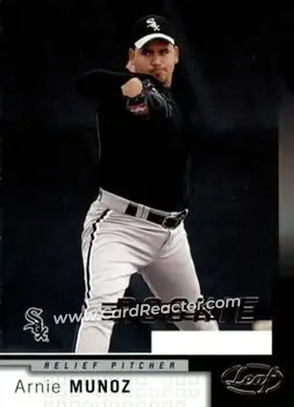 2004 Leaf #204 - Arnie Munoz - Chicago White Sox - Front 2004 Leaf #204 - Arnie Munoz - Chicago White Sox - Front