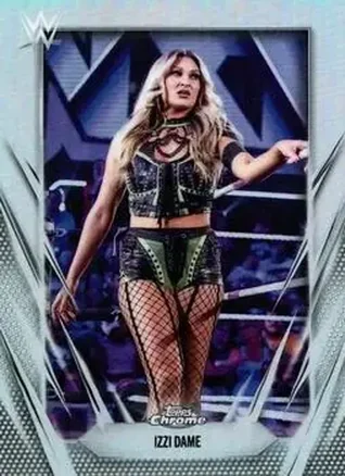 2026 Topps Chrome WWE - Refractor #38 - Izzi Dame