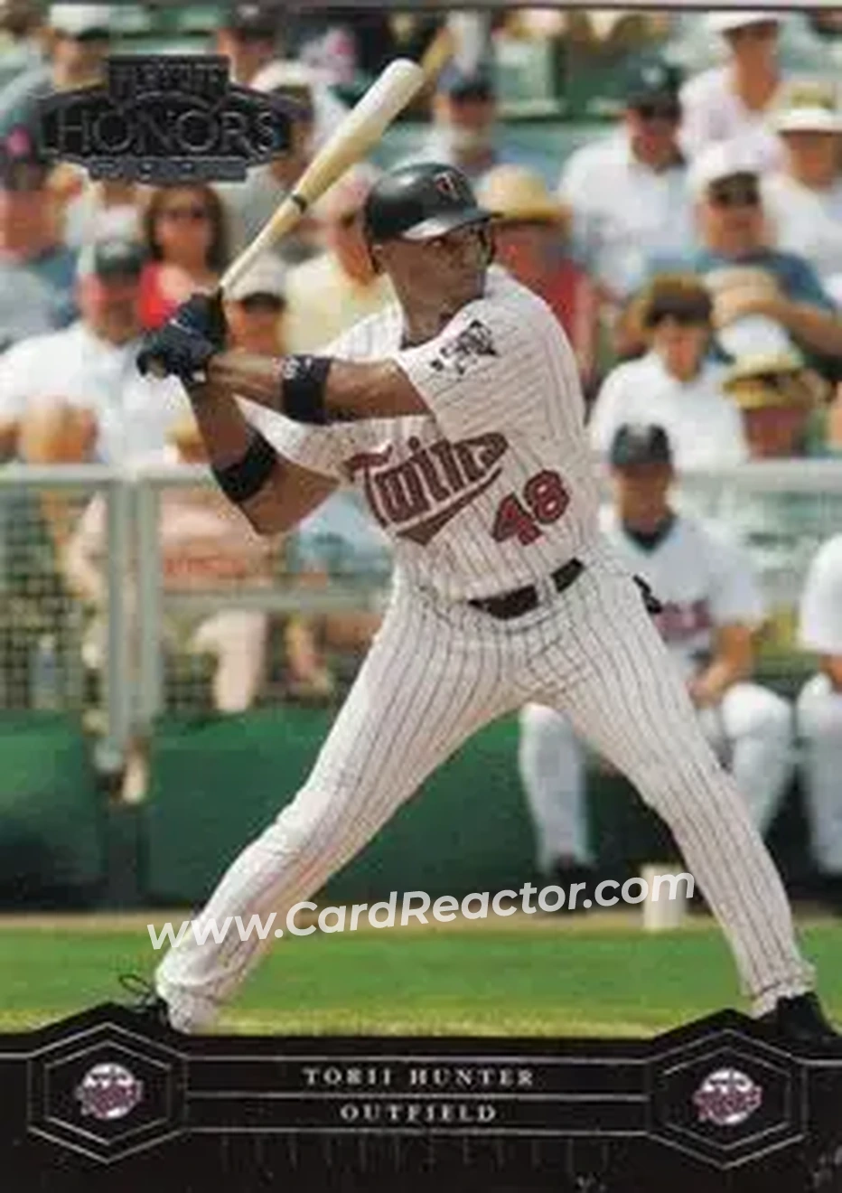 2004 Playoff Honors #118 - Torii Hunter - Minnesota Twins - Front