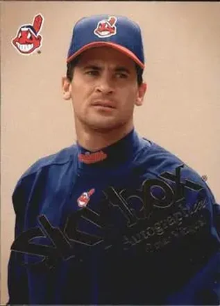 2004 SkyBox Autographics #39 - Omar Vizquel - Cleveland Indians