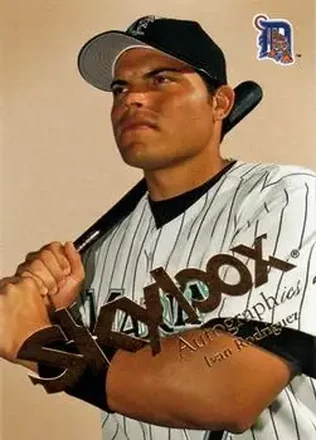 2004 SkyBox Autographics #40 Ivan Rodriguez