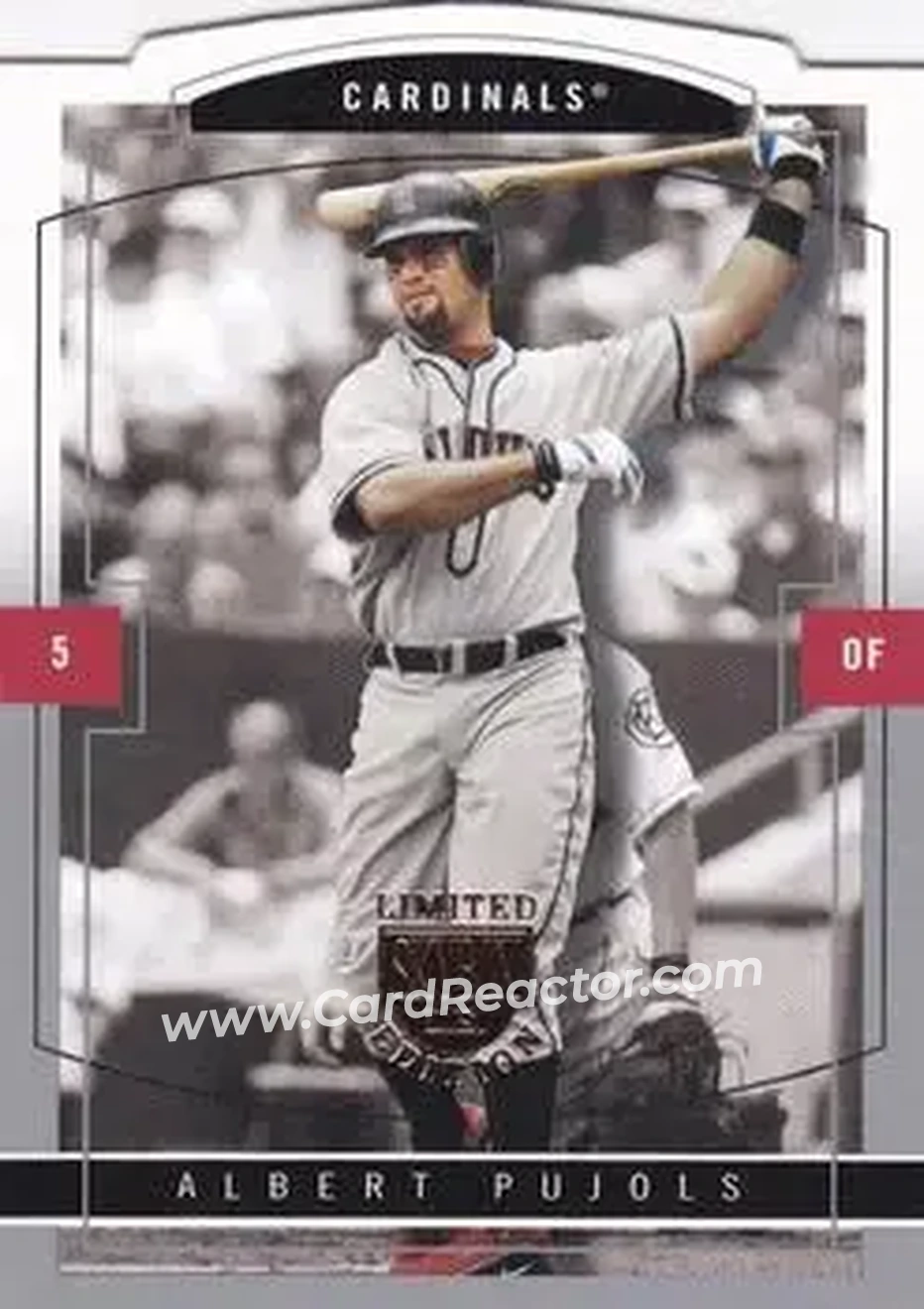 2004 SkyBox LE #15 - Albert Pujols - St. Louis Cardinals - Front