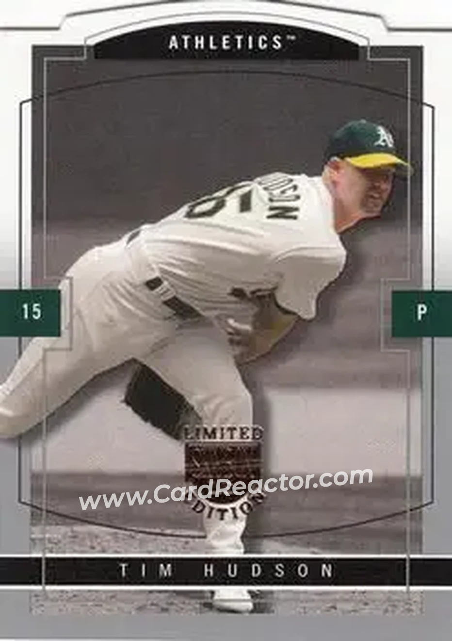 2004 SkyBox LE #31 - Tim Hudson - Oakland Athletics - Front 2004 SkyBox LE #31 - Tim Hudson - Oakland Athletics - Front