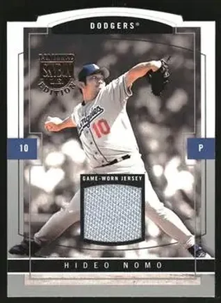 2004 SkyBox LE feature card