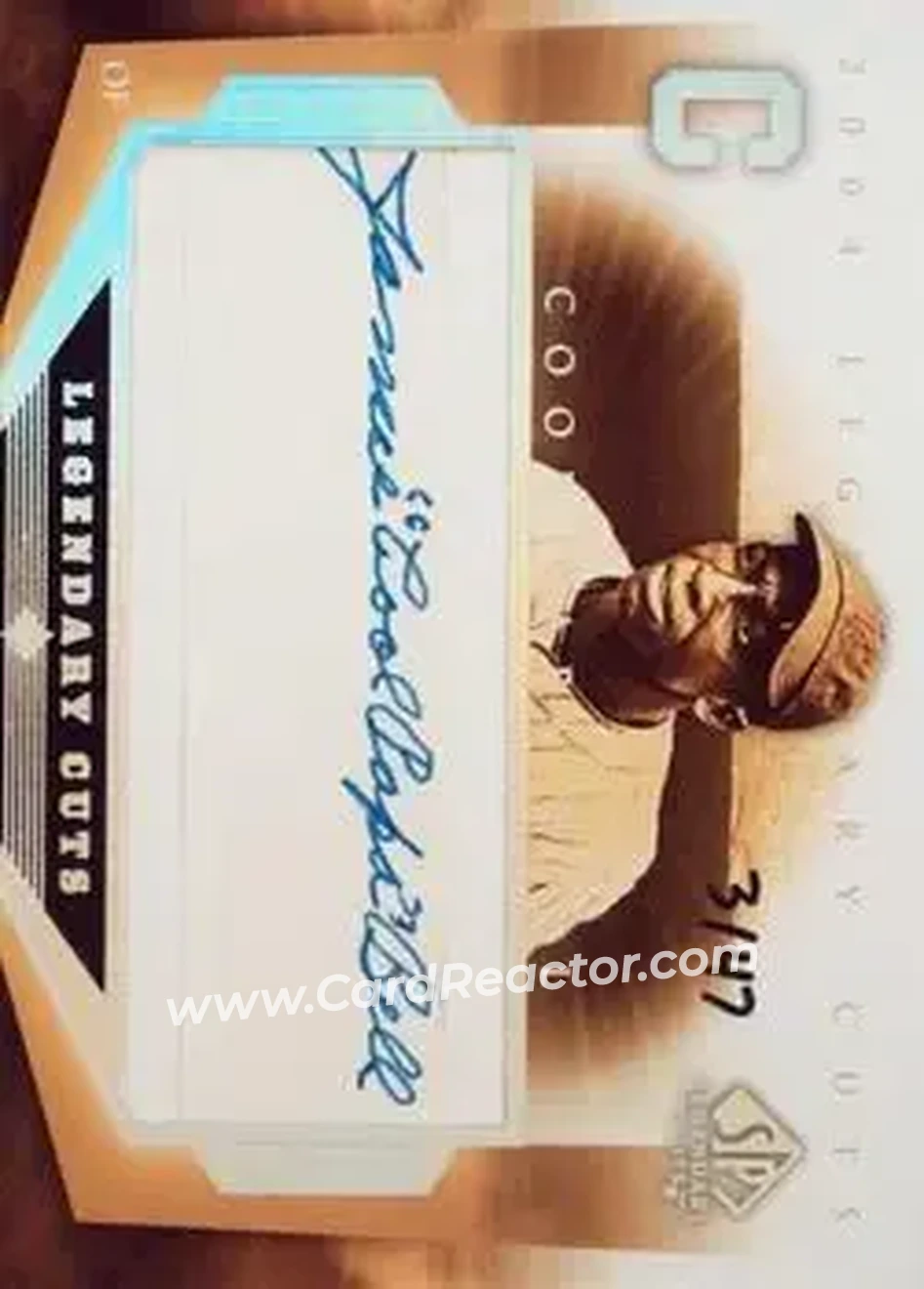 2004 SP Legendary Cuts - Legendary Cuts #PB - Cool Papa Bell - Pittsburgh Crawfords - Front