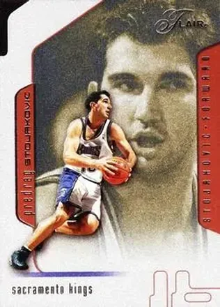 2001-02 Flair #16 - Peja Stojaković - Sacramento Kings