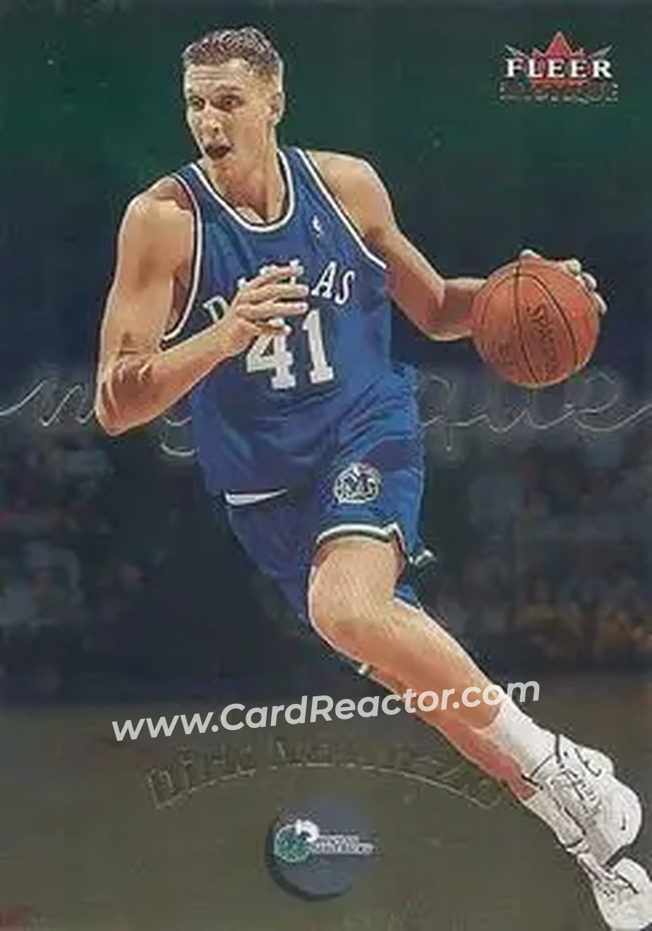 2000-01 Fleer Mystique #22 - Dirk Nowitzki - Dallas Mavericks