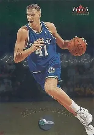 2000-01 Fleer Mystique #22 - Dirk Nowitzki - Dallas Mavericks